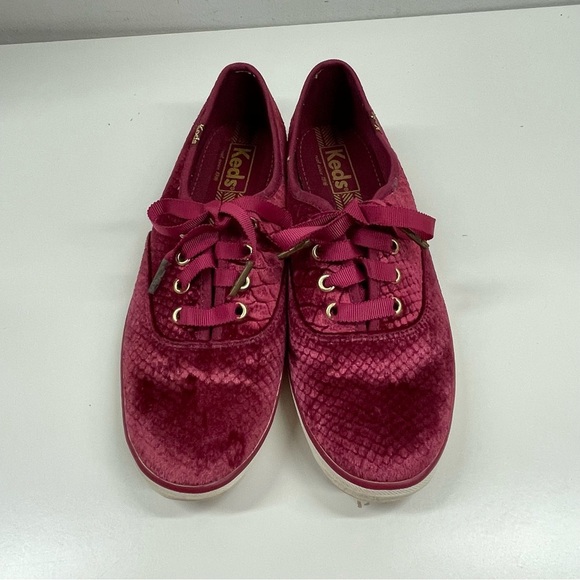 New Keds Champion Velvet in Burgundy Size 7.5 - Picture 2 of 9